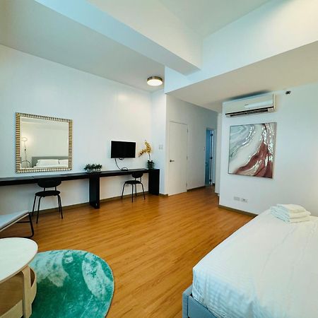 Avant At The Fort By Urban Realty Manila Esterno foto