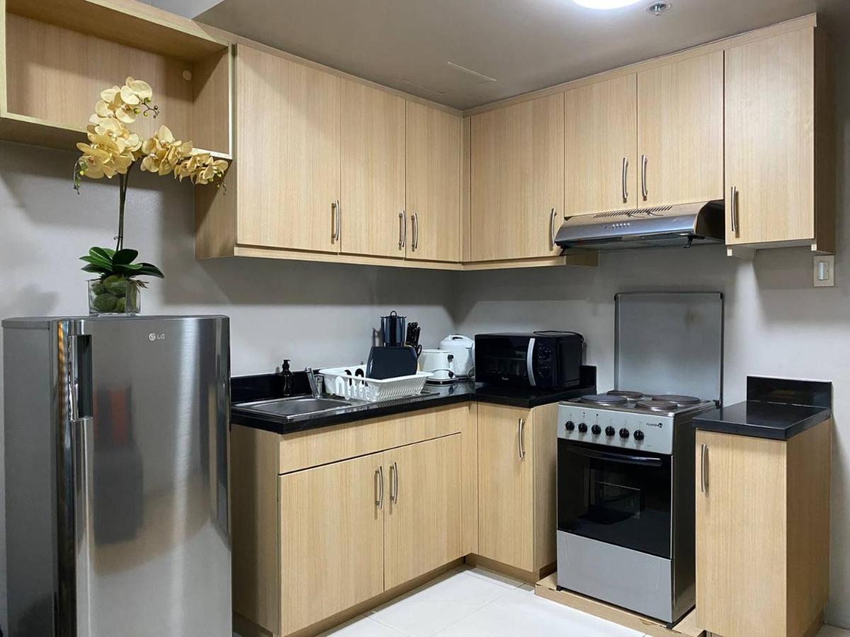 Avant At The Fort By Urban Realty Manila Esterno foto