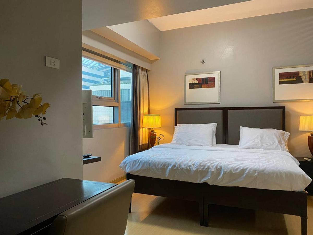 Avant At The Fort By Urban Realty Manila Esterno foto