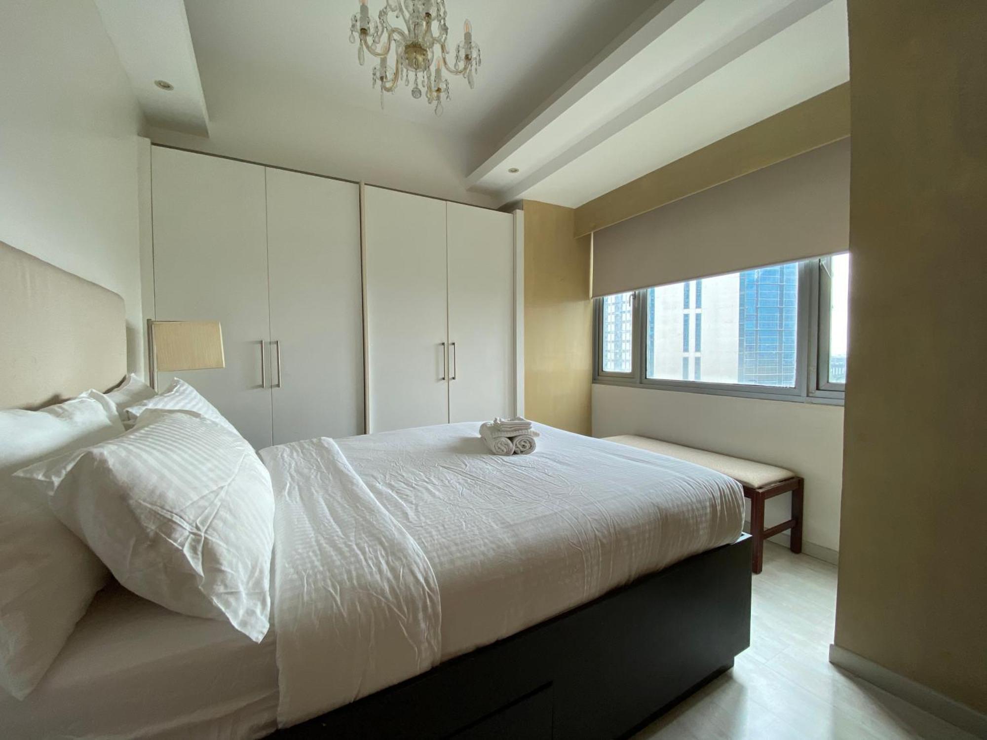 Avant At The Fort By Urban Realty Manila Esterno foto