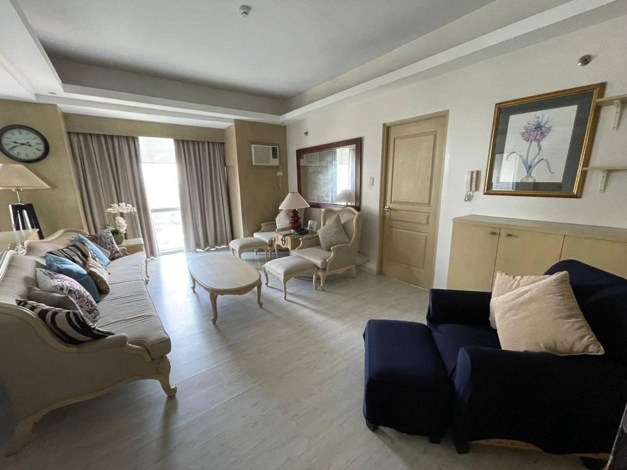 Avant At The Fort By Urban Realty Manila Esterno foto