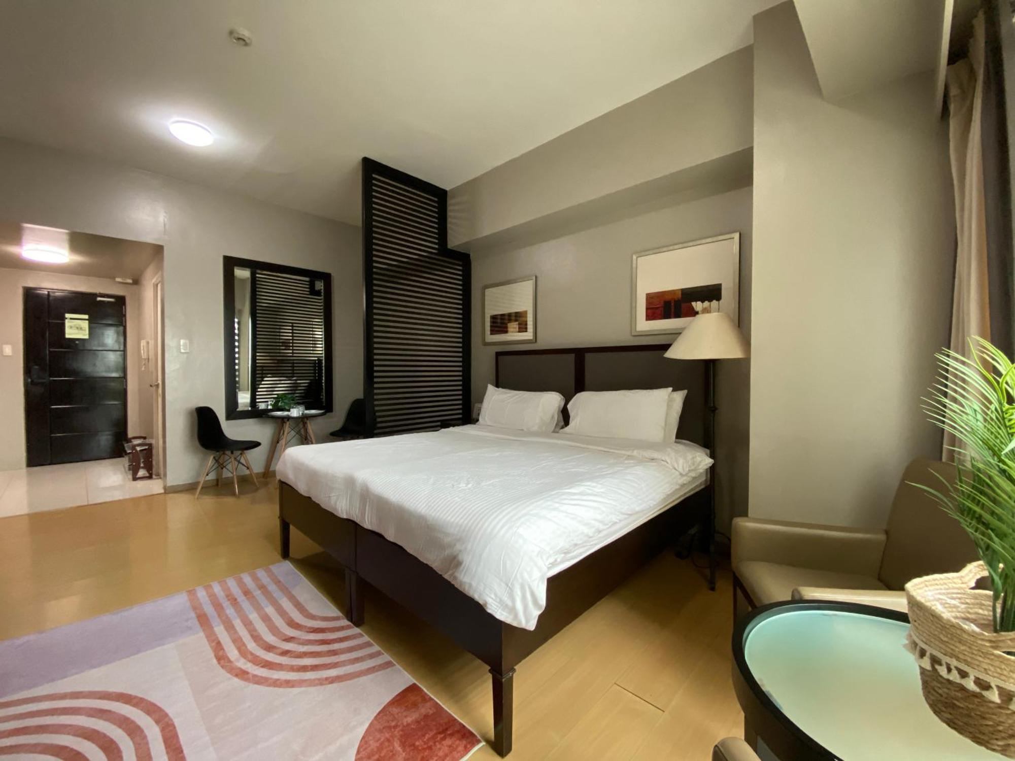 Avant At The Fort By Urban Realty Manila Esterno foto
