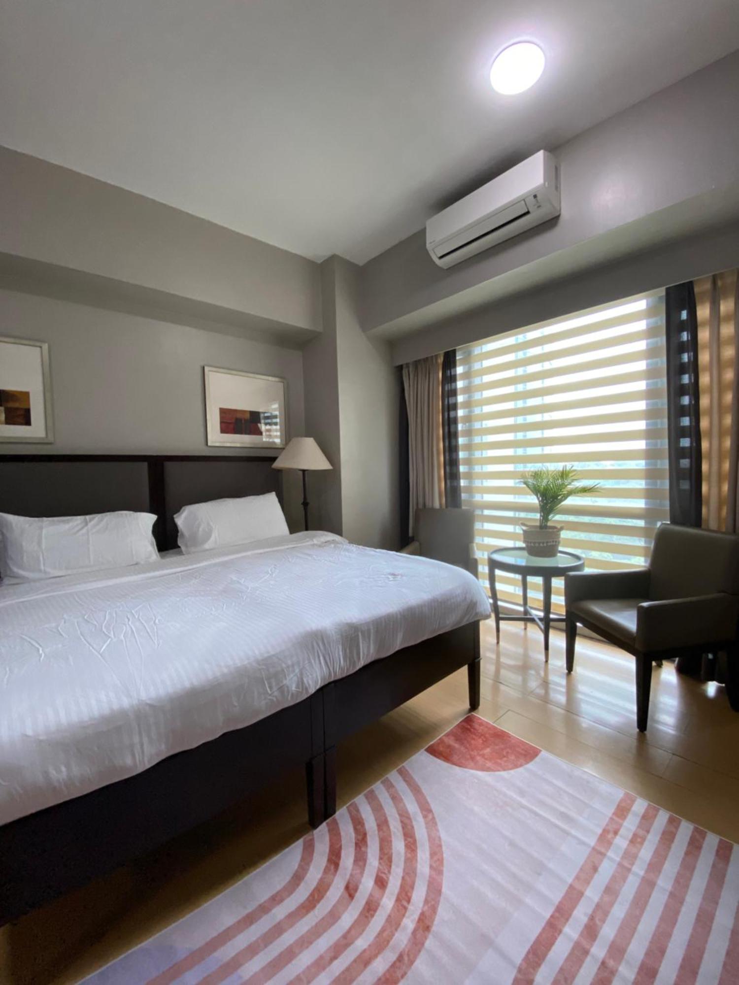 Avant At The Fort By Urban Realty Manila Esterno foto