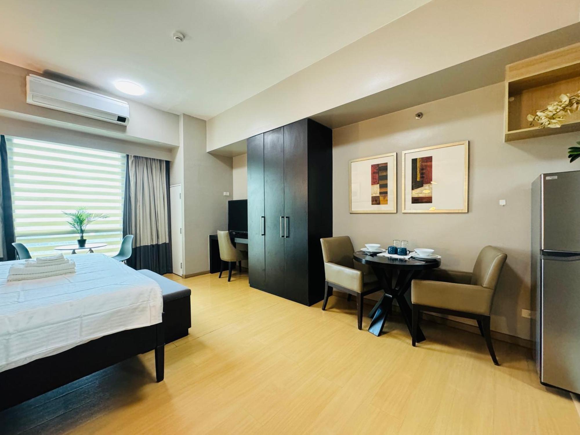 Avant At The Fort By Urban Realty Manila Esterno foto