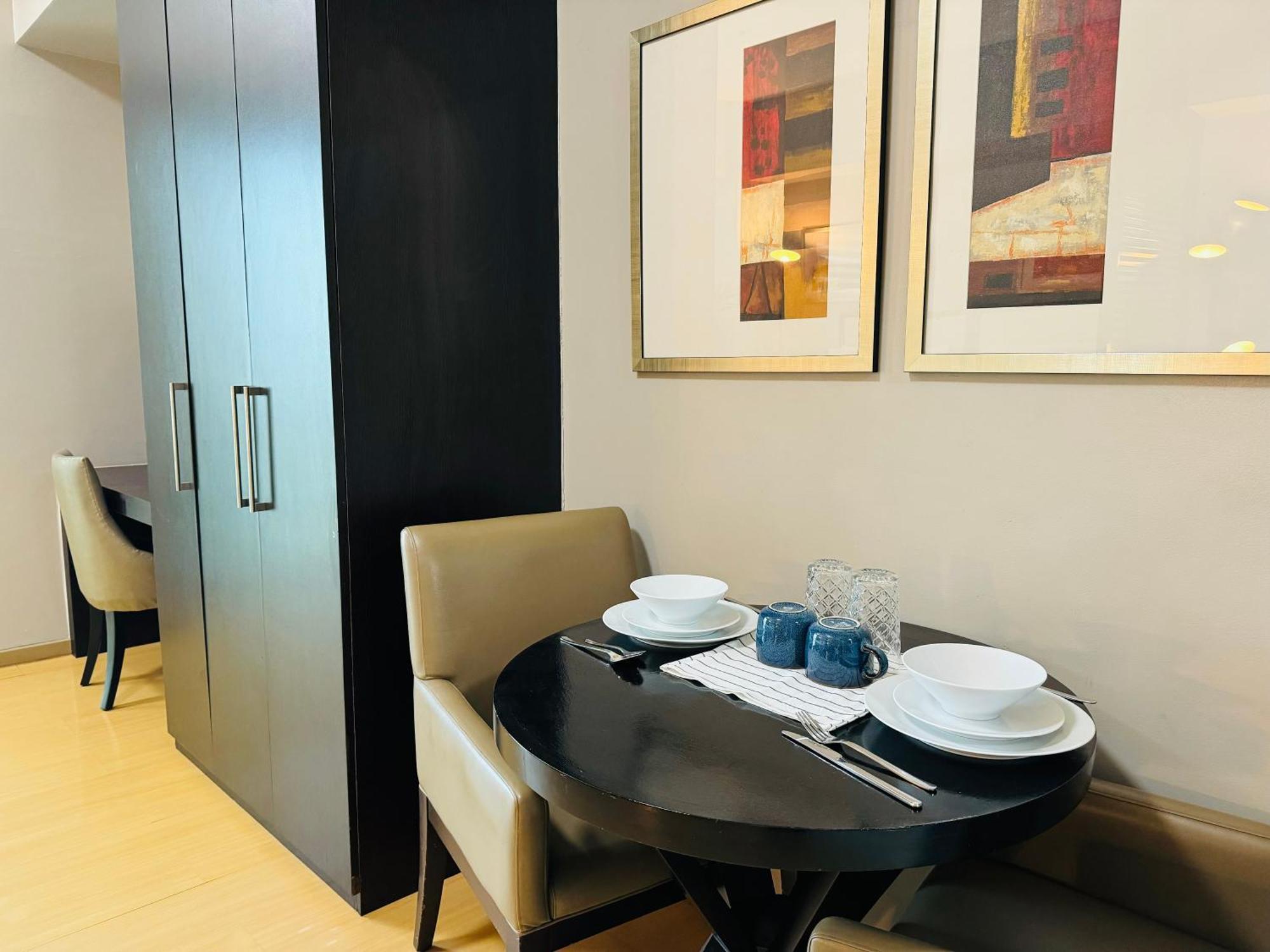 Avant At The Fort By Urban Realty Manila Esterno foto