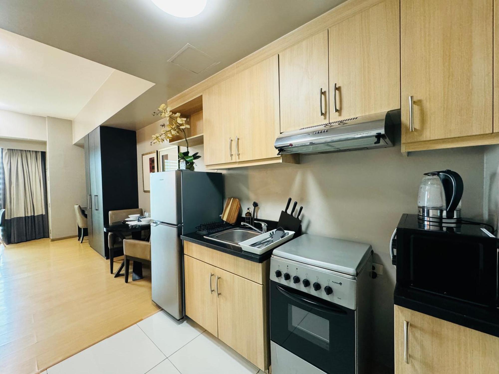 Avant At The Fort By Urban Realty Manila Esterno foto