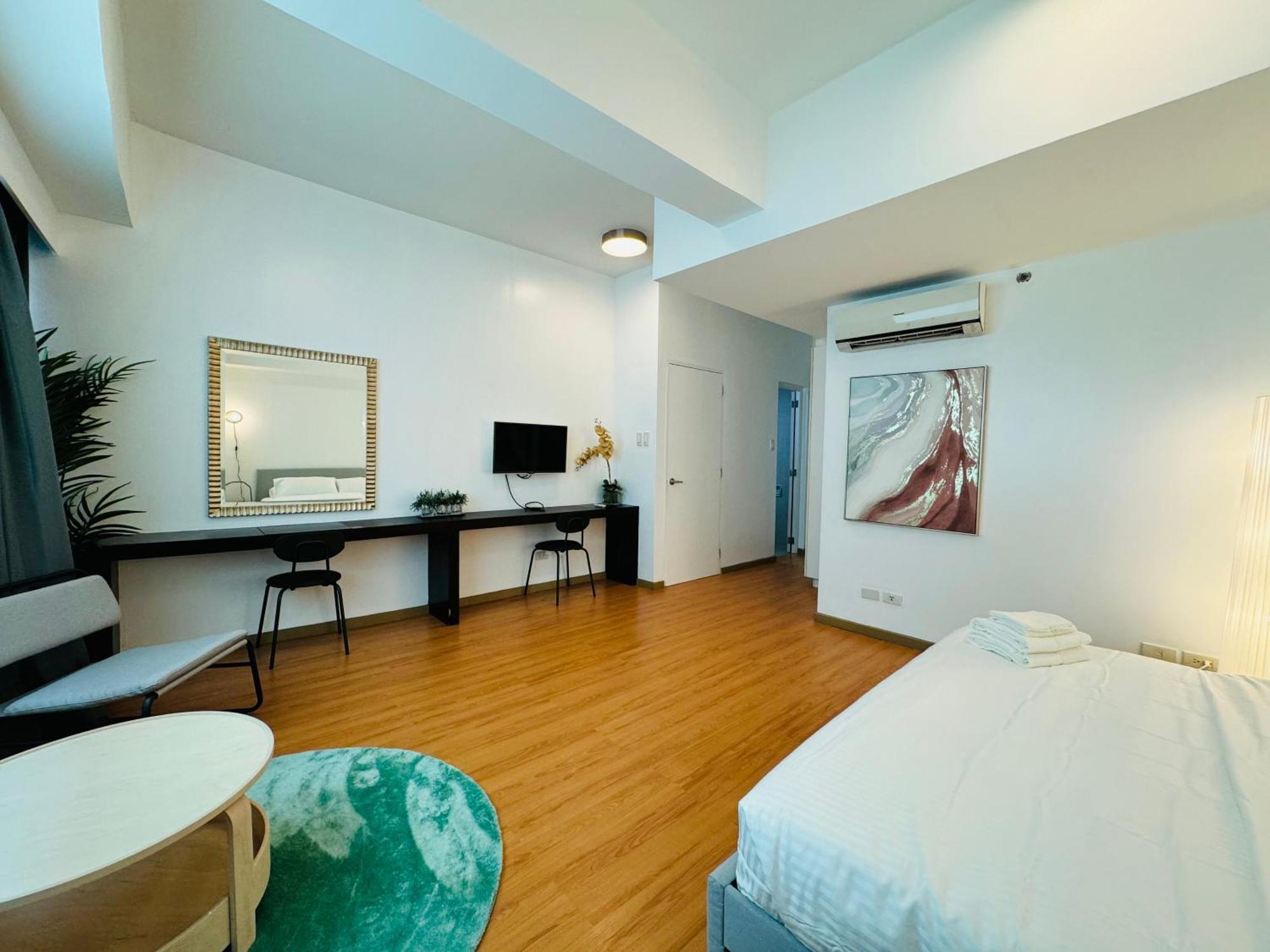 Avant At The Fort By Urban Realty Manila Esterno foto