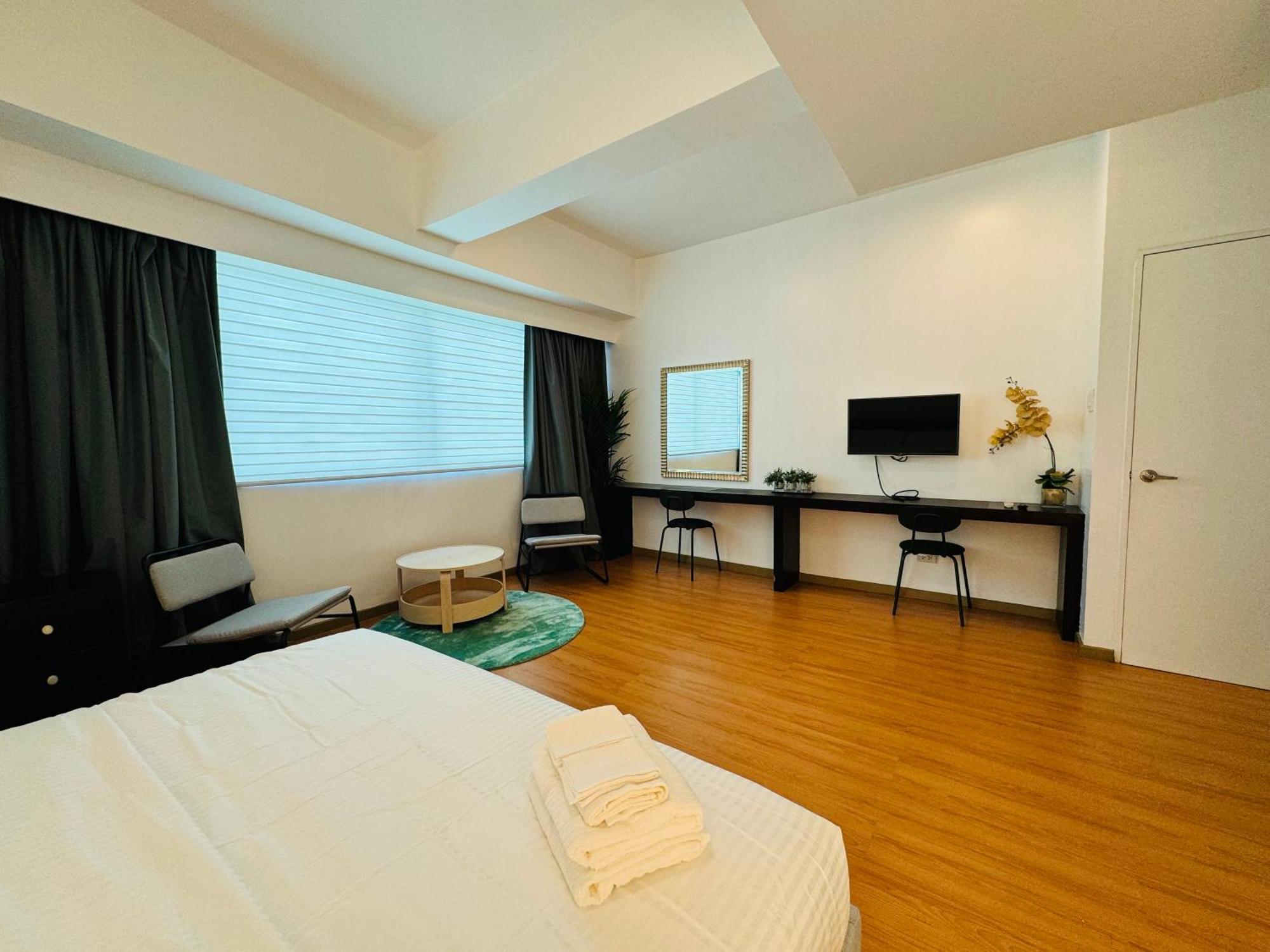 Avant At The Fort By Urban Realty Manila Esterno foto